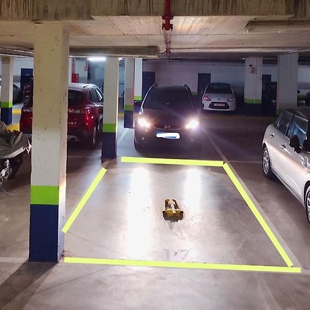 On The Beach! Frente Al Paseo Maritimo, Parking Y Piscina 马拉加 外观 照片