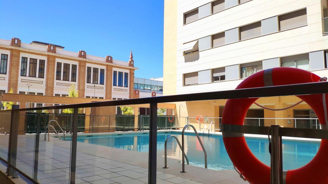 On The Beach! Frente Al Paseo Maritimo, Parking Y Piscina 马拉加 外观 照片