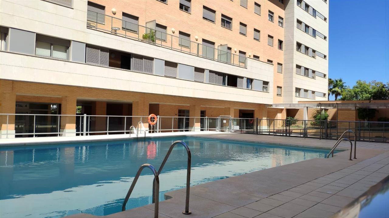 On The Beach! Frente Al Paseo Maritimo, Parking Y Piscina 马拉加 外观 照片